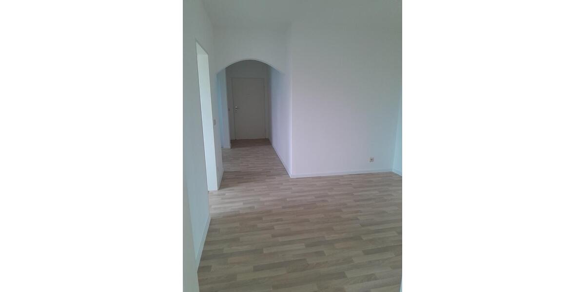 Etagenwohnung Enger - 3 Zimmer, 84 m&sup2;, 621&euro; | Angebot:25943747