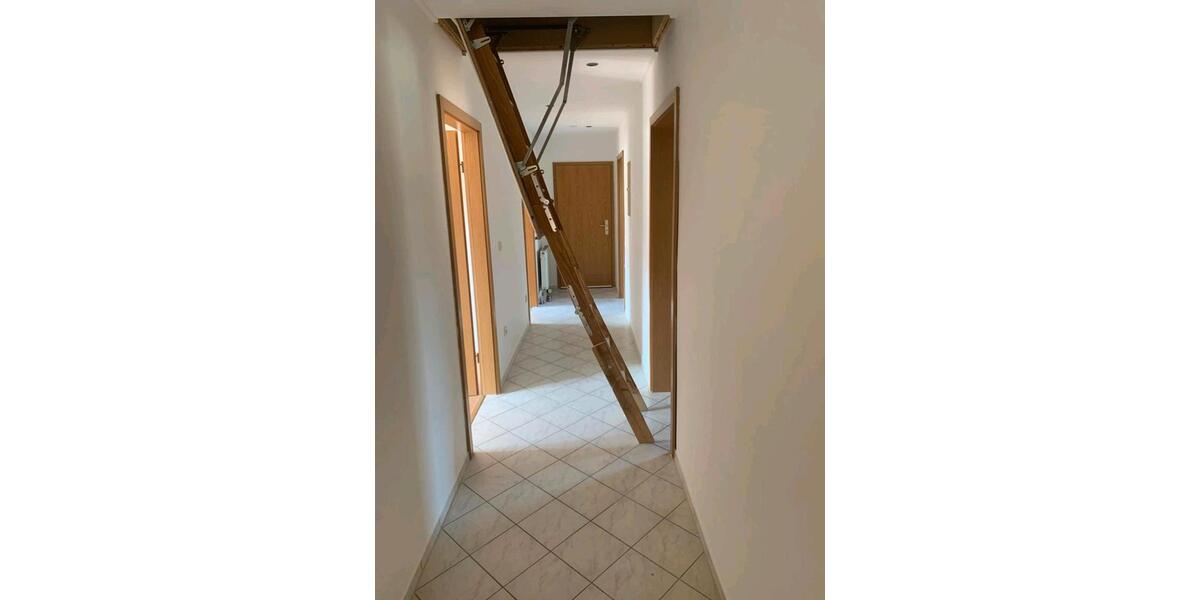 Etagenwohnung Geltendorf - 3 Zimmer, 75 m&sup2;, 1.100&euro; | Angebot:25372493