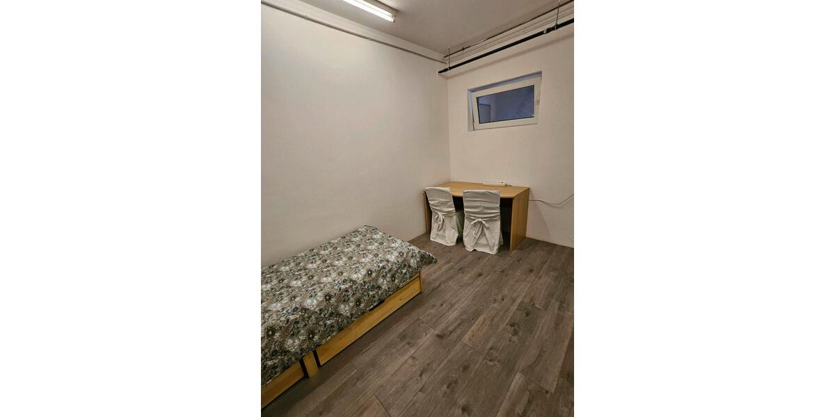 WG Wohnung für Berufstätige, Pendler 5 zimmer