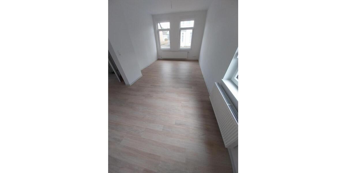 Komplett sanierte Altbau-Doppelhaushälfte in Oldenburg-Osternburg 5 zimmer