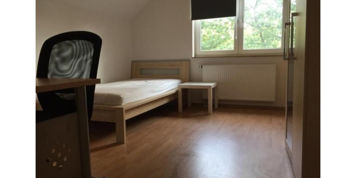 Wohnen auf Zeit Aachen Aachen-Mitte - 10 Zimmer, 20 m&sup2;, 250&euro; | Angebot:26672901