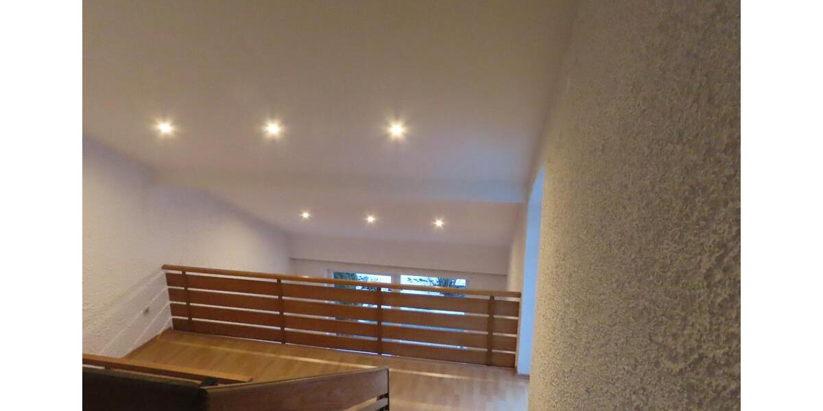 Reihenhaus Marktredwitz - 5 Zimmer, 140 m&sup2;, 1.000&euro; | Angebot:26101611