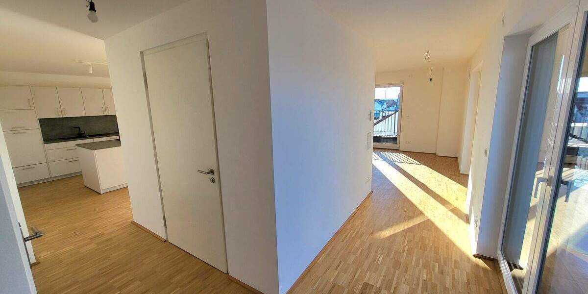 Etagenwohnung Neu-Ulm Burlafingen - 3 Zimmer, 137 m&sup2;, 1.935&euro; | Angebot:25728452