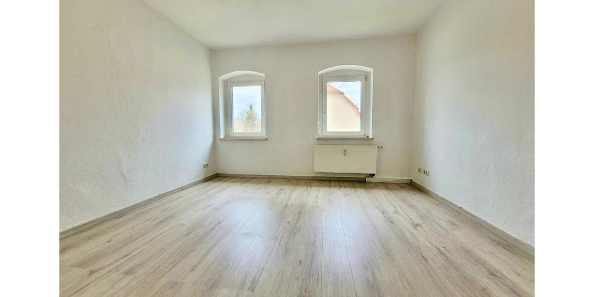 Etagenwohnung Döbeln - 2 Zimmer, 56 m&sup2;, 300&euro; | Angebot:26718706