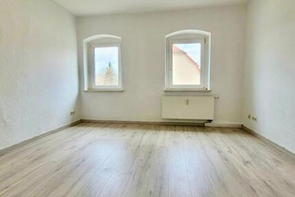 Wohnung Döbeln - 2 Zimmer, 56 m&sup2;, 300&euro; | Angebot:26718706