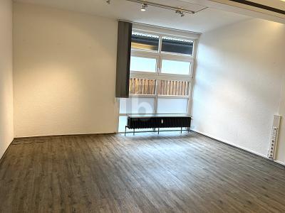 HELLE UND FREUNDLICHE ARBEITSRÄUME 4 zimmer