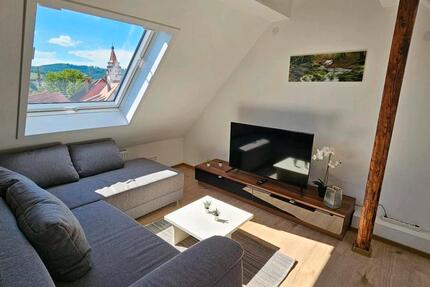 Möblierte 2 Zi Dachgeschosswohnung, zentral in Gengenbach zimmer