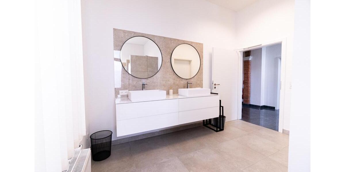 Wohnen auf Zeit Schüttorf - 8 Zimmer, 250 m&sup2;, 30&euro; | Angebot:26553860