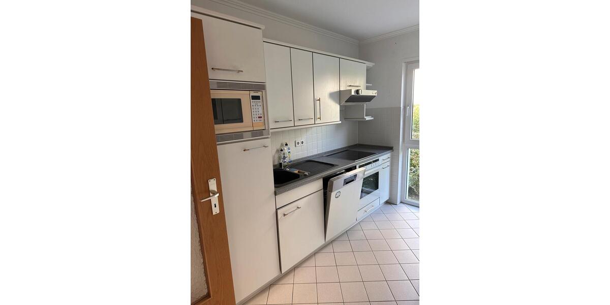 Erdgeschoßwohnung Hoyerswerda - 3 Zimmer, 85 m&sup2;, 900&euro; | Angebot:24729924