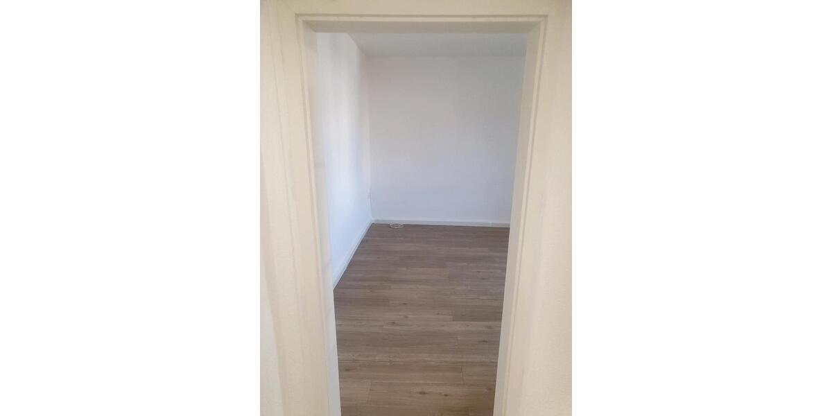 Erdgeschoßwohnung Bördeland - 4 Zimmer, 90 m&sup2;, 742&euro; | Angebot:25451808