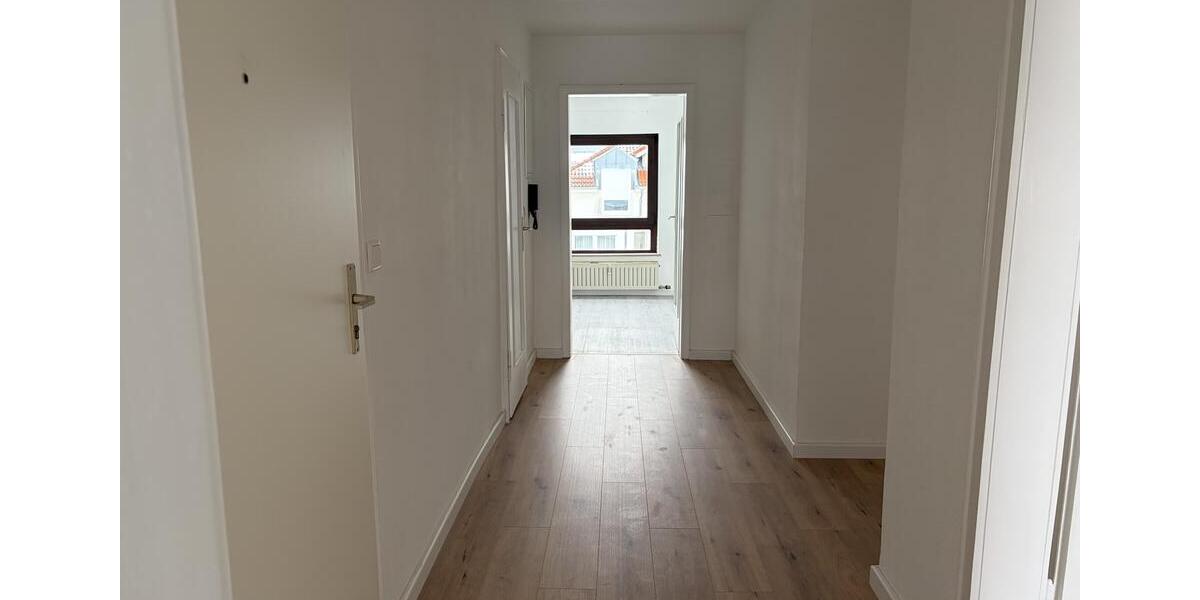 Charmante Dachgeschosswohnung: Helle 3 Zimmer mit optimalem Schnitt 3 zimmer