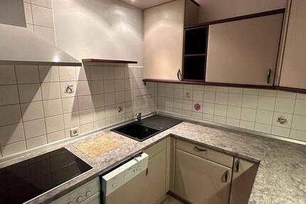3-Raum Wohnung mit Balkon und Einbauküche! 3 zimmer