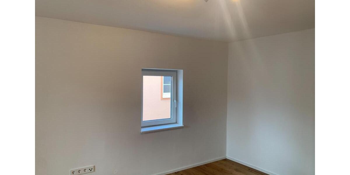 Etagenwohnung Aldersbach - 2 Zimmer, 83 m&sup2;, 650&euro; | Angebot:25905409