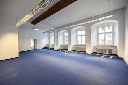 Gewerbeobjekt Landshut - 2.470&euro; | Angebot:24918410