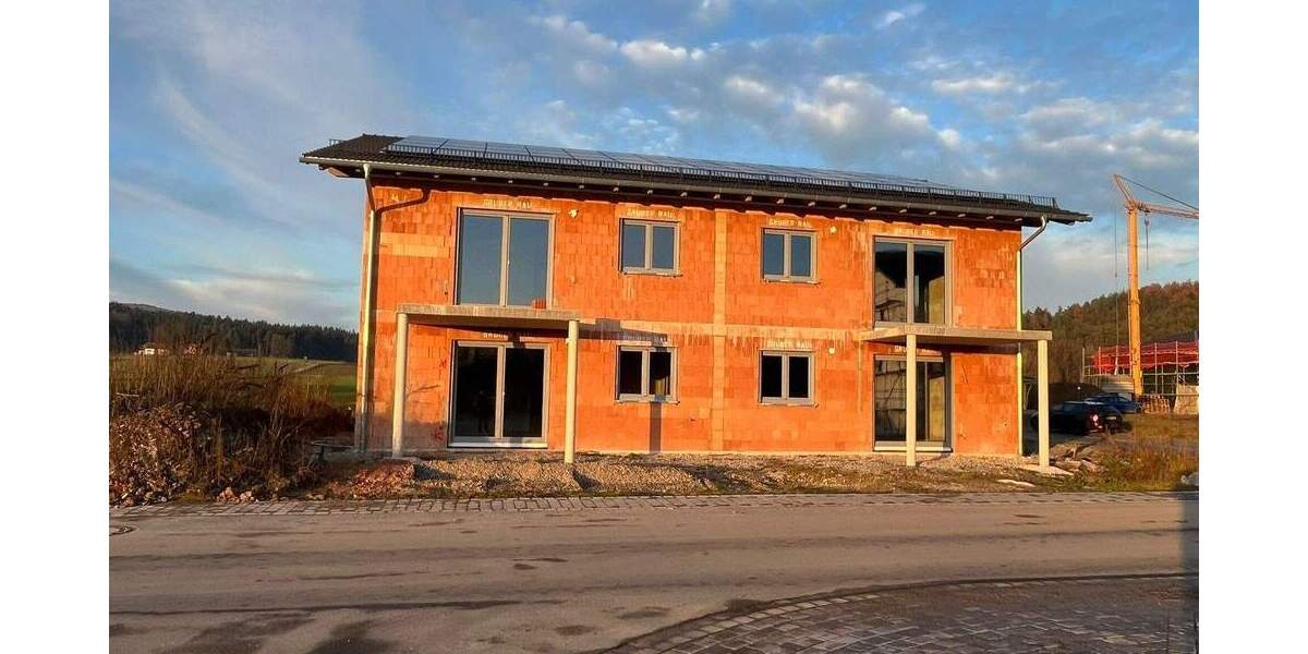 Etagenwohnung Kirchroth Aufroth - 3 Zimmer, 88 m&sup2;, 975&euro; | Angebot:26154803