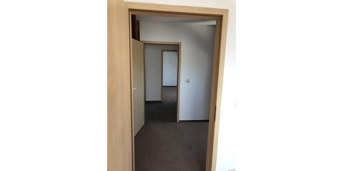 Dachgeschoßwohnung Bad Muskau - 4 Zimmer, 92 m&sup2;, 460&euro; | Angebot:20504106