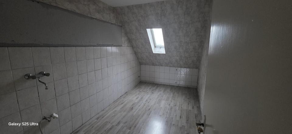 Dachgeschoßwohnung Gevelsberg - 3 Zimmer, 85 m&sup2;, 800&euro; | Angebot:26413563