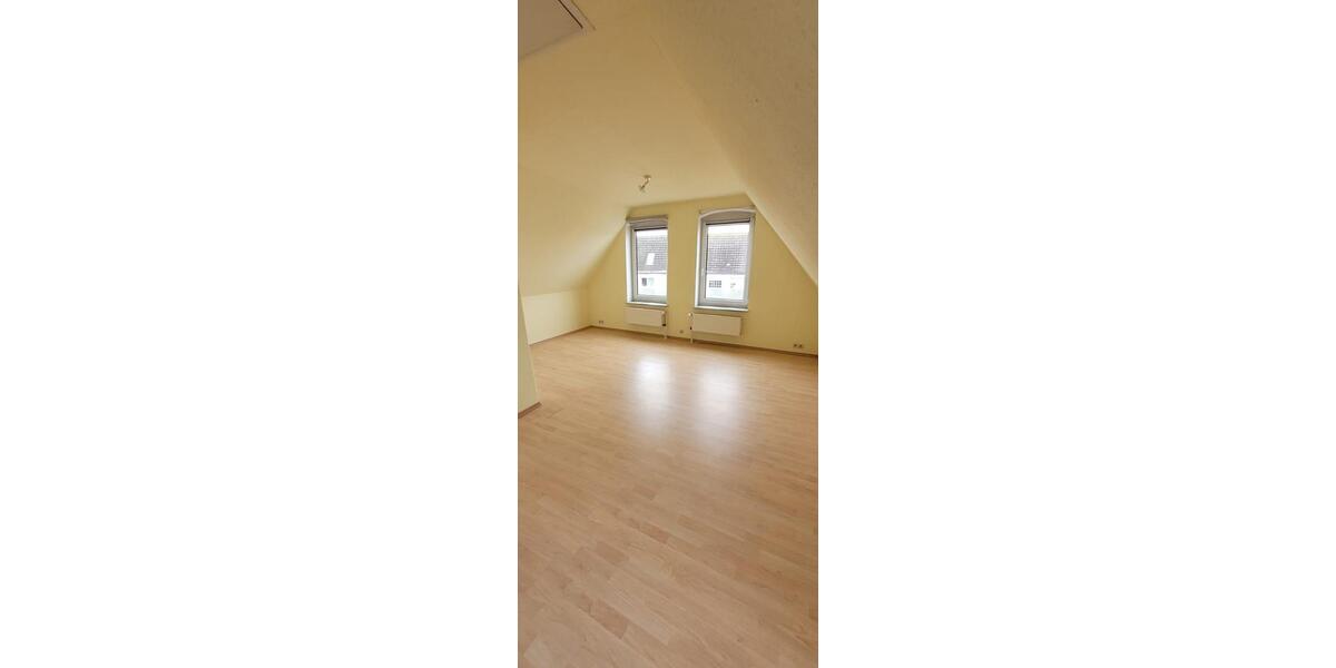 Etagenwohnung Linden - 5 Zimmer, 100 m&sup2;, 1.500&euro; | Angebot:26038560