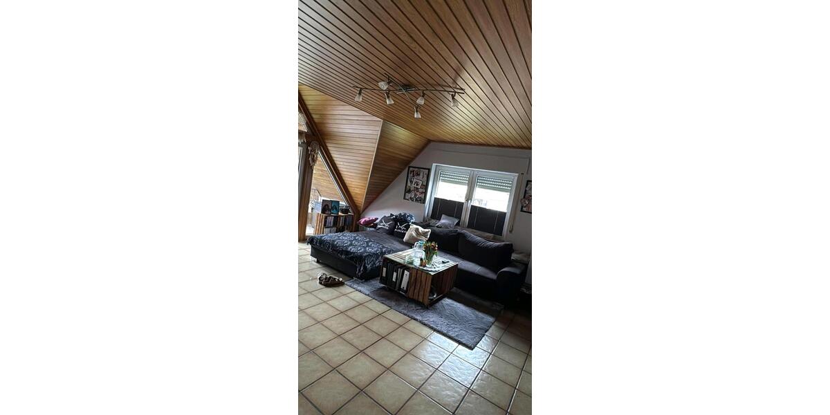 Etagenwohnung Ettringen - 3 Zimmer, 90 m&sup2;, 670&euro; | Angebot:26455600