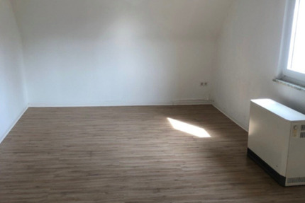 B35 -5 - Schönes Zimmer im WG-Haus frei 1 zimmer