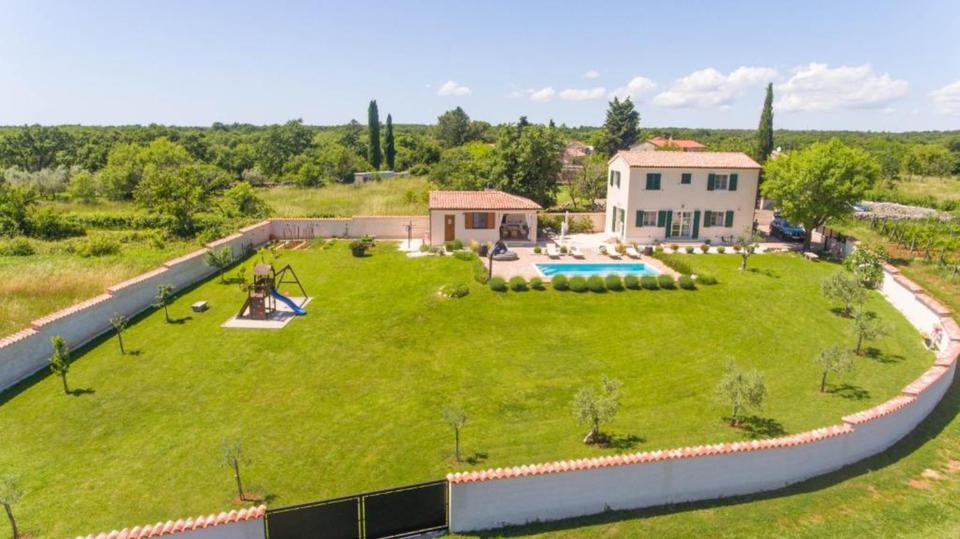 Villa München Altstadt-Lehel - 3 Zimmer, 110 m&sup2;, 1.190&euro; | Angebot:25922541