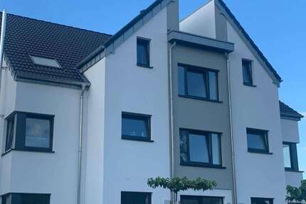 Wohnung Emmerich am Rhein - 3 Zimmer, 80 m&sup2;, 922&euro; | Angebot:27287659