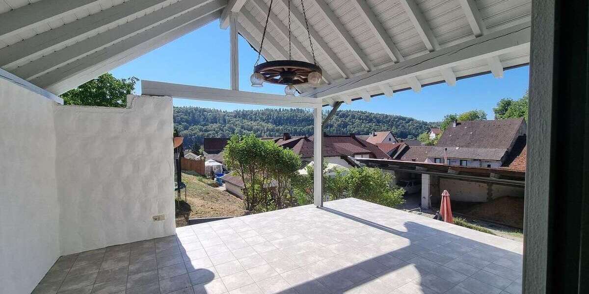 Etagenwohnung Stühlingen - 4.5 Zimmer, 128 m&sup2;, 1.100&euro; | Angebot:27223576