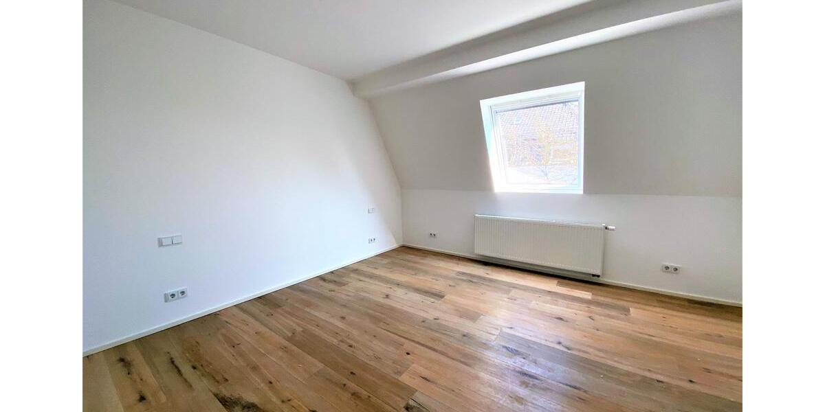 Maisonettenwohnung Essen Stadtbezirk II - 4 Zimmer, 185 m&sup2;, 2.400&euro; | Angebot:26660199