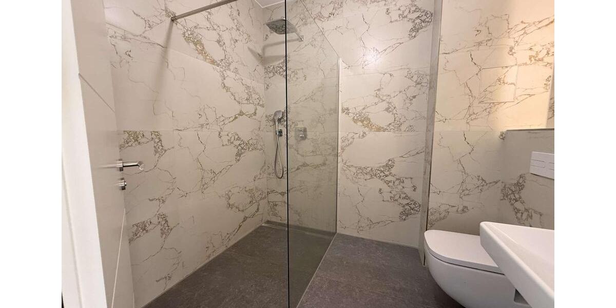 Etagenwohnung Leipzig Mitte - 4 Zimmer, 136 m&sup2;, 2.040&euro; | Angebot:25418313