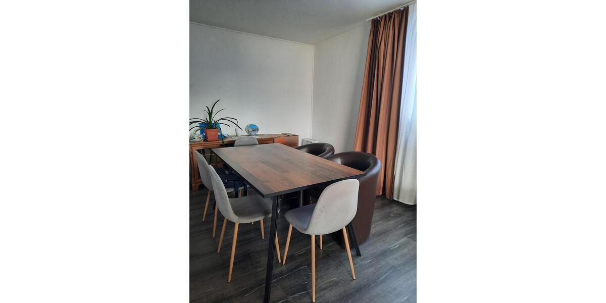 Schöne 4 Zimmerwohnung mit Balkon 4 zimmer