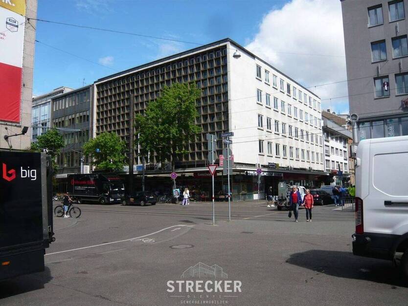 Helle Büroetage direkt am Europaplatz in Karlsruhe