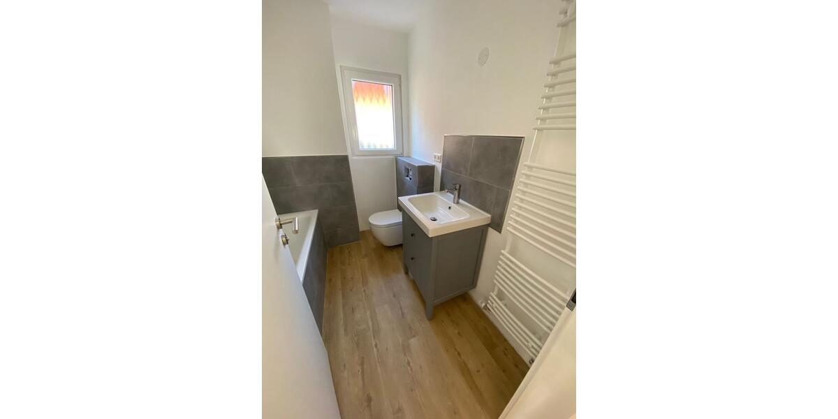 Erdgeschoßwohnung Waldshut-Tiengen Tiengen - 3.5 Zimmer, 86 m&sup2;, 850&euro; | Angebot:25858037