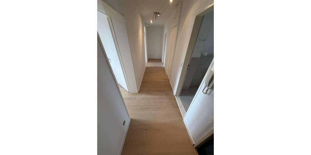 Etagenwohnung Frankfurt Gallus - 2 Zimmer, 60 m&sup2;, 1.300&euro; | Angebot:27293614