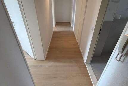 Wohnung Frankfurt Gallus - 2 Zimmer, 60 m&sup2;, 1.300&euro; | Angebot:27293614