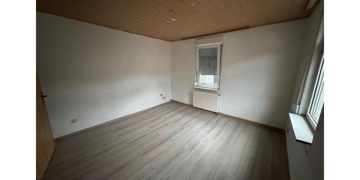 Einfamilienhaus Ehringshausen - 5 Zimmer, 105 m&sup2;, 1.100&euro; | Angebot:24660365