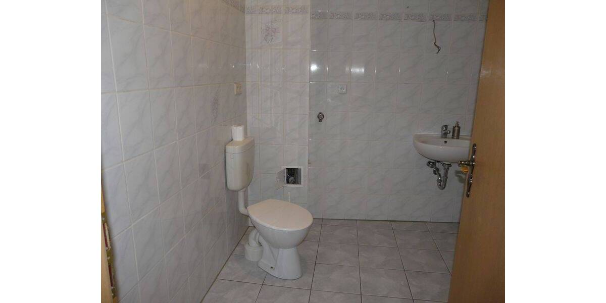 Etagenwohnung Grimma - 3 Zimmer, 75 m&sup2;, 400&euro; | Angebot:25690680