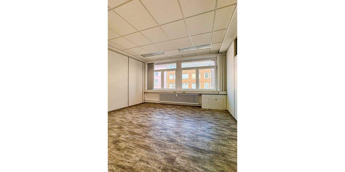 Gewerbeobjekt Kiel Exerzierplatz - 9 Zimmer, 245 m&sup2;, 3.400&euro; | Angebot:25666595