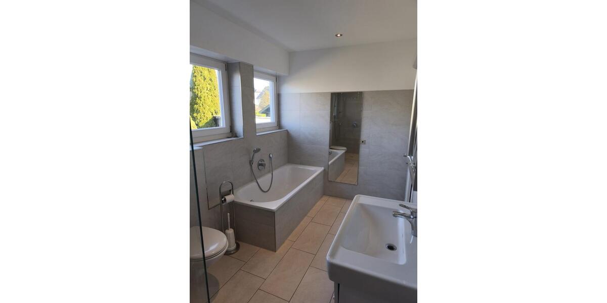 Erdgeschoßwohnung Gütersloh - 2 Zimmer, 88 m&sup2;, 1.000&euro; | Angebot:25920063