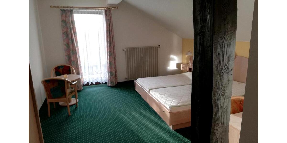 Dachgeschoßwohnung Bad Füssing - 2 Zimmer, 90 m&sup2;, 850&euro; | Angebot:24756979