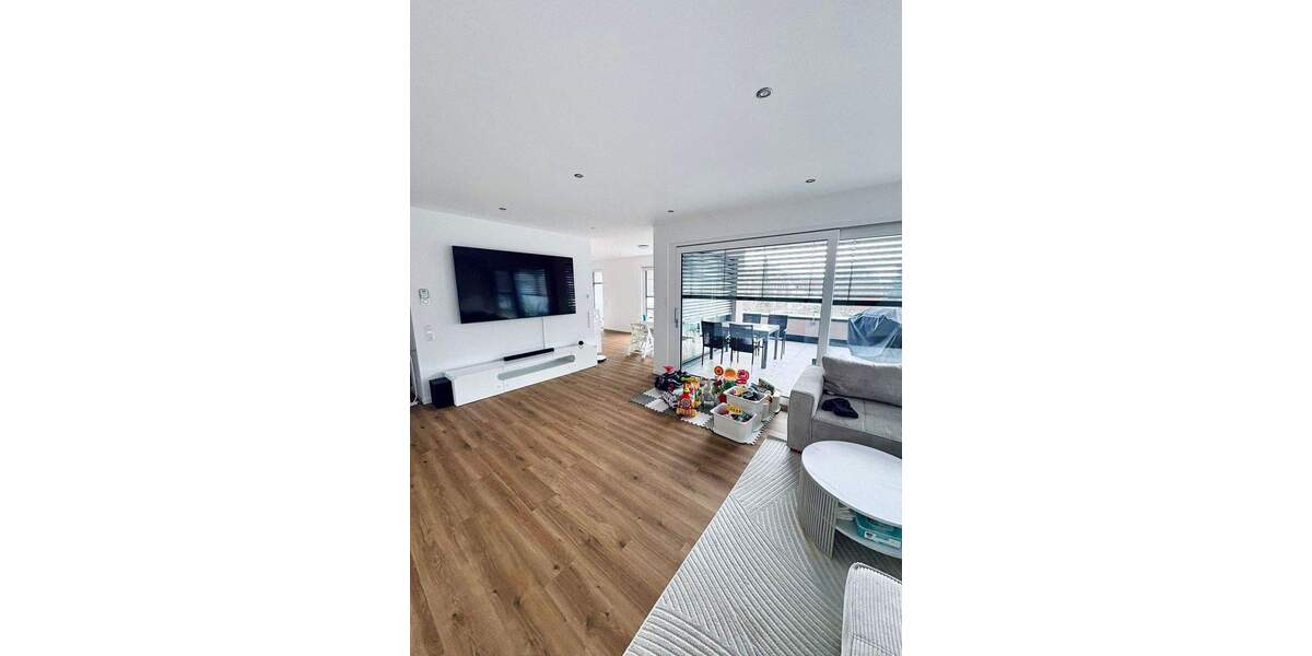 Etagenwohnung Lörrach - 3 Zimmer, 109 m&sup2;, 1.746&euro; | Angebot:26081395