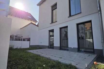 Haus zum Mieten in Idstein 2.000 € 145 m² 5 zimmer