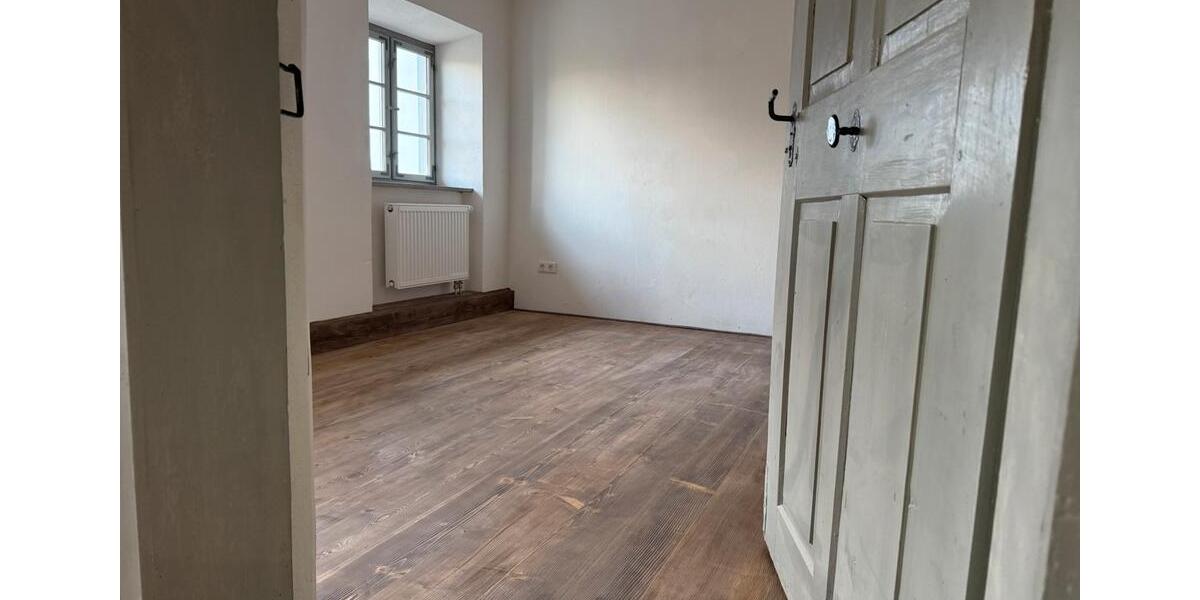 Bauernhaus, Landhaus Dorfen - 6 Zimmer, 210 m&sup2;, 3.500&euro; | Angebot:26278683