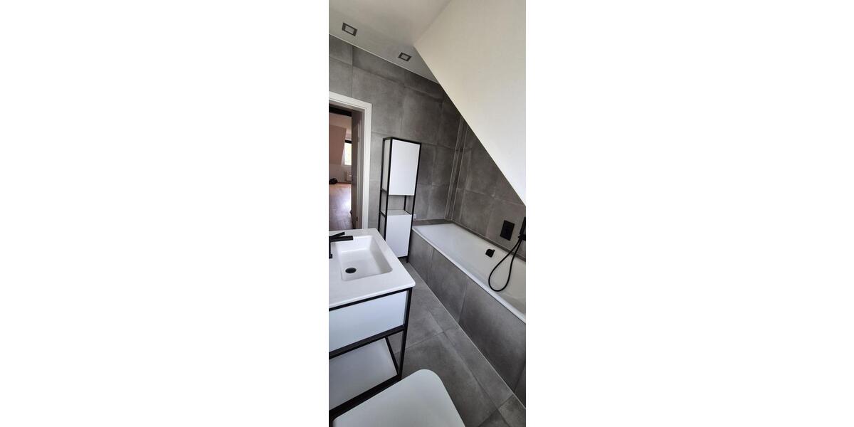 Maisonettenwohnung Krefeld Gellep-Stratum - 3.5 Zimmer, 125 m&sup2;, 1.355&euro; | Angebot:26456160