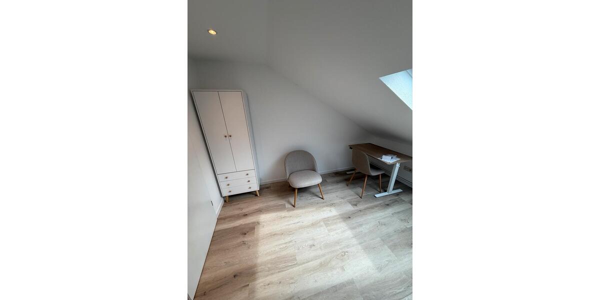 Etagenwohnung Rinteln - 1 Zimmer, 10 m&sup2;, 440&euro; | Angebot:25805445