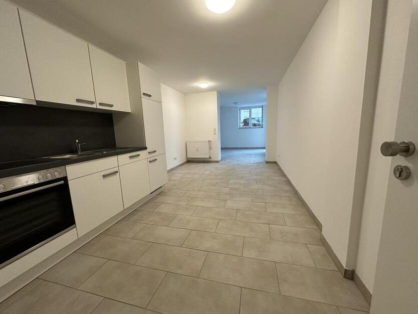 Großzügige 4-Zimmer-Wohnung mit EBK und Terrasse