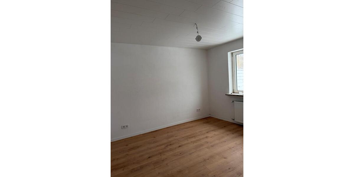Etagenwohnung Großalmerode - 4 Zimmer, 96 m&sup2;, 730&euro; | Angebot:24562515