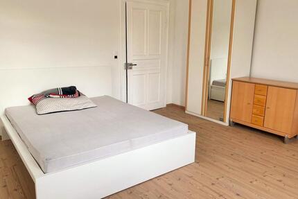 grosses Zimmer mit Internet, Gästeküche, EtagenDuscheWc, Waschmaschine zimmer