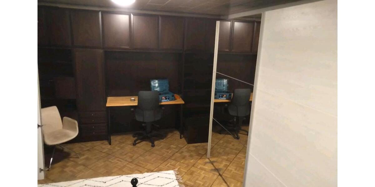 WG Zimmer zu vermieten ab März 1 zimmer