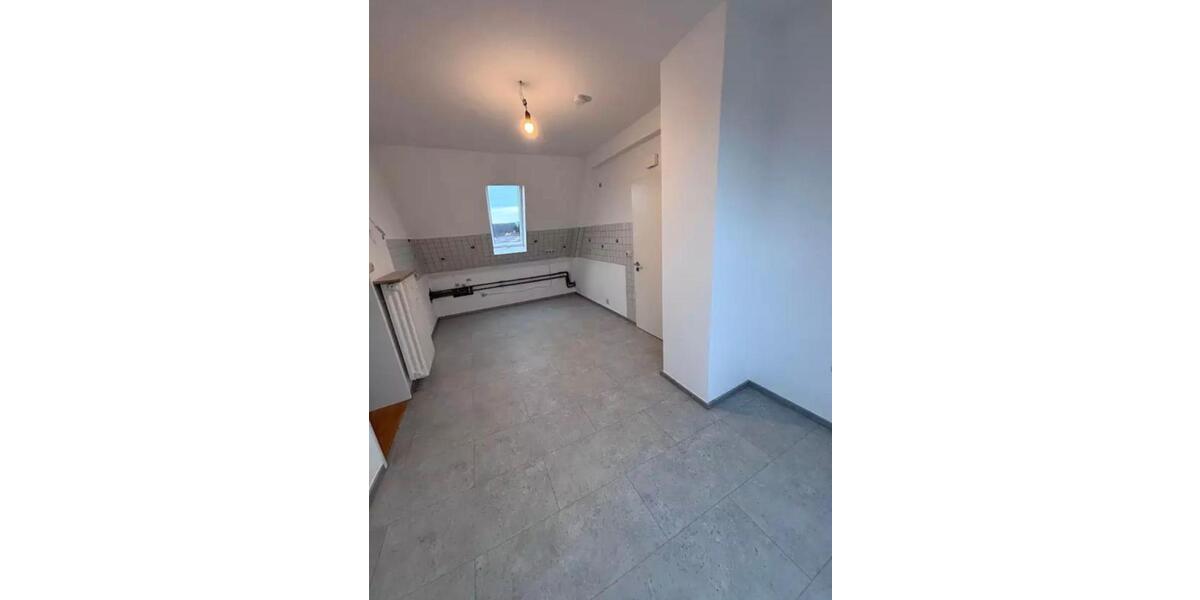 Dachgeschoßwohnung Zapfendorf - 2.5 Zimmer, 75 m&sup2;, 590&euro; | Angebot:25022756