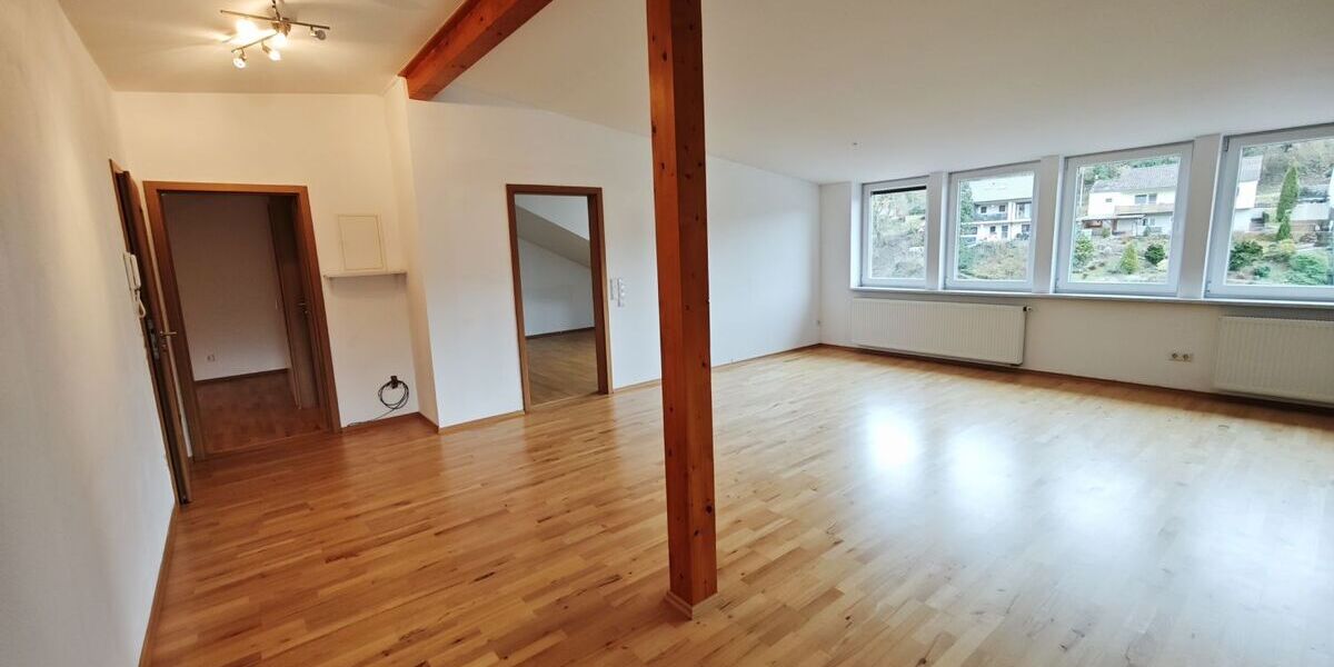 Helle 3-Zimmer-Wohnung in Freudenstein - Dachgeschoßwohnung Knittlingen | Angebot:25098812